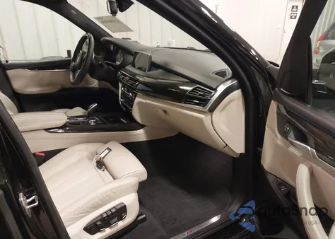 2018 BMW X5 xDrive35I z USA, uszkodzony, nr VIN 5UXKR0C57J0X94971